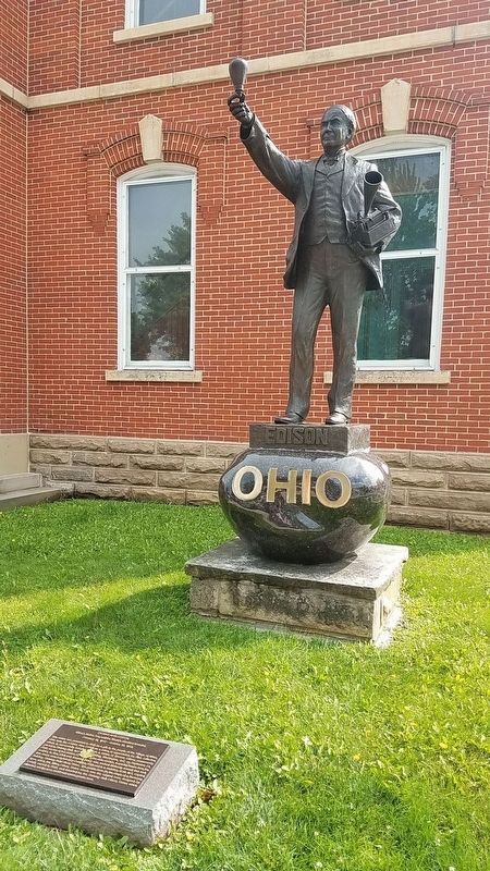 Thomas Alva Edison Marker and Statue. Click for full size. Thomas Alva Edison Marker and Statue image. Click for full size.