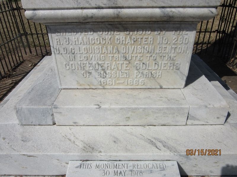 Confederate Monument (South). Click for full size. Confederate Monument (South) image. Click for full size.