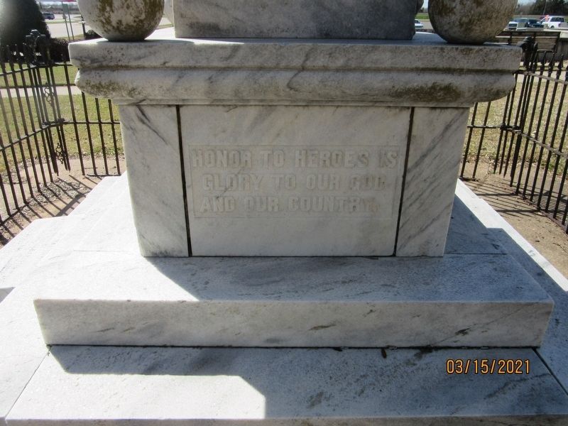 Confederate Monument (East). Click for full size. Confederate Monument (East) image. Click for full size.