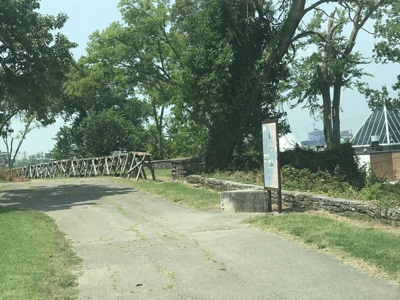 Building Fort Negley / African American Labor Marker image. Click for full size.