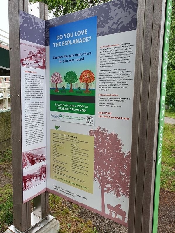 The Charles River Esplanade Marker image. Click for full size.