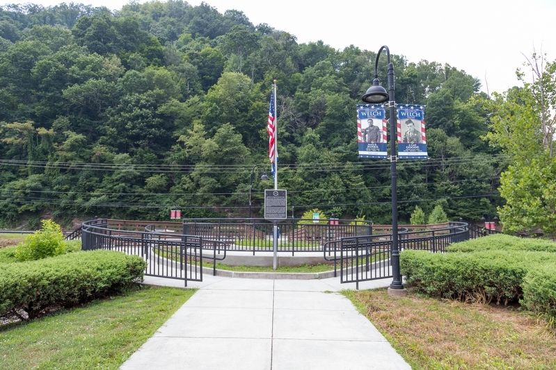 Marthan H. Moore Riverfront Park Marker image. Click for full size.