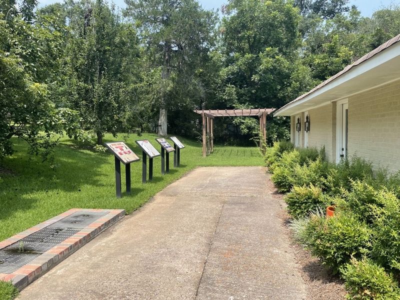 Confederate Route to Raymond Marker (2nd from left). Click for full size. Confederate Route to Raymond Marker (2nd from left) image. Click for full size.
