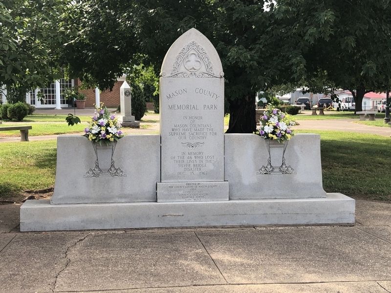 Mason County Memorial Park Marker image. Click for full size.