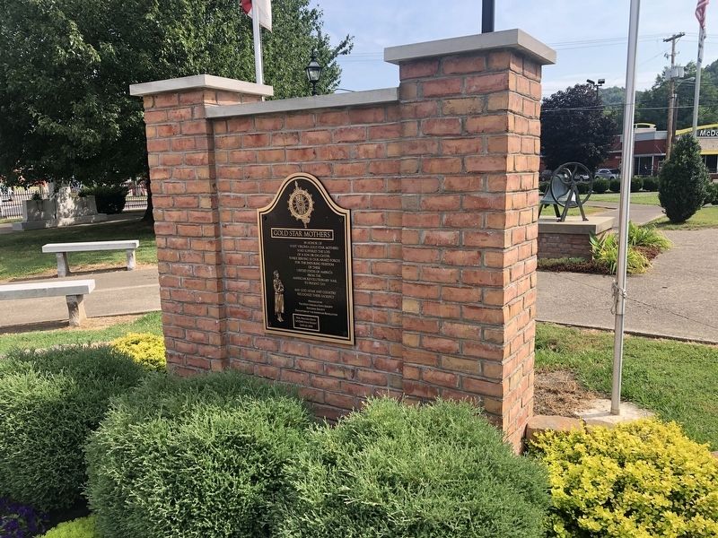 Gold Star Mothers Marker. Click for full size. Gold Star Mothers Marker image. Click for full size.