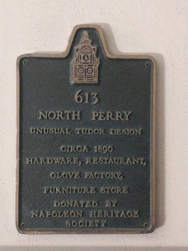 613 North Perry Marker image. Click for full size.
