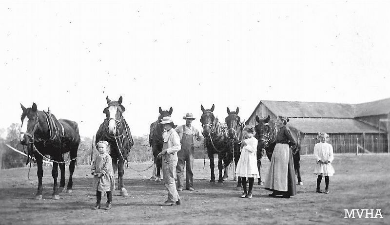 Brown Family on the Ranch in 1913 image. Click for full size.