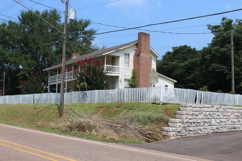 Boler's Inn and Marker. Click for full size. Boler's Inn and Marker image. Click for full size.