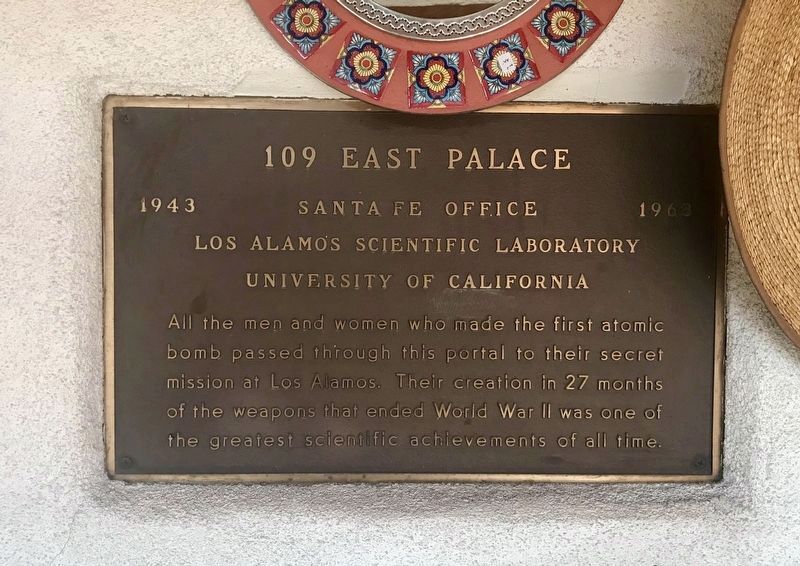 109 East Palace Marker image. Click for full size.