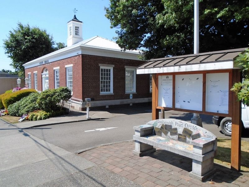 Former Snohomish Post Office and Marker Bench image. Click for full size.