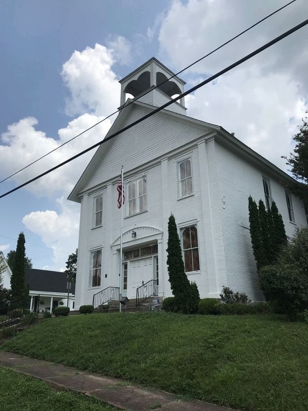 Waynesboro Cumberland Presbyterian Church and Marker image. Click for full size.