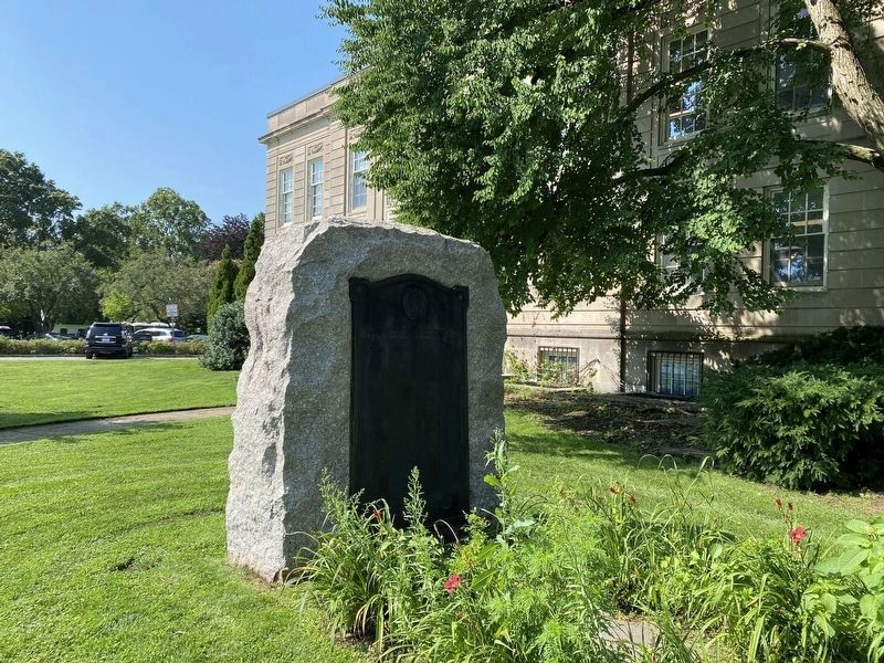 Waltham Revolutionary War Memorial image. Click for full size.