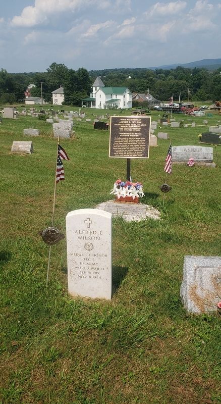 Alfred L. Wilson Grave and Marker image. Click for full size.