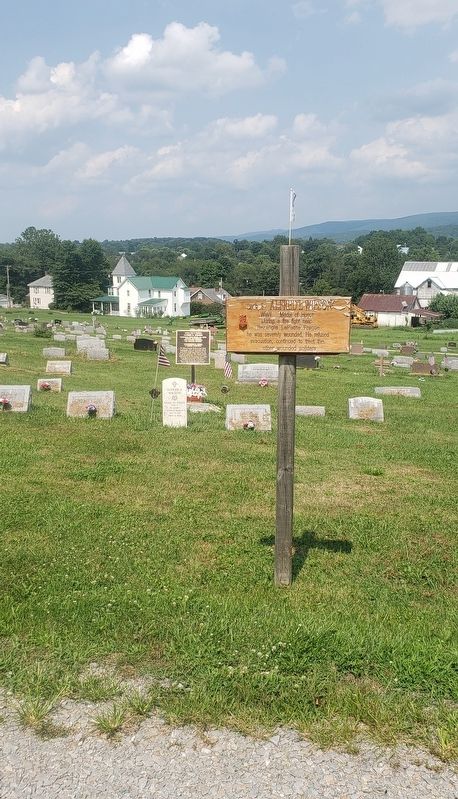 Alfred L. Wilson Markers and Gravesite image. Click for full size.