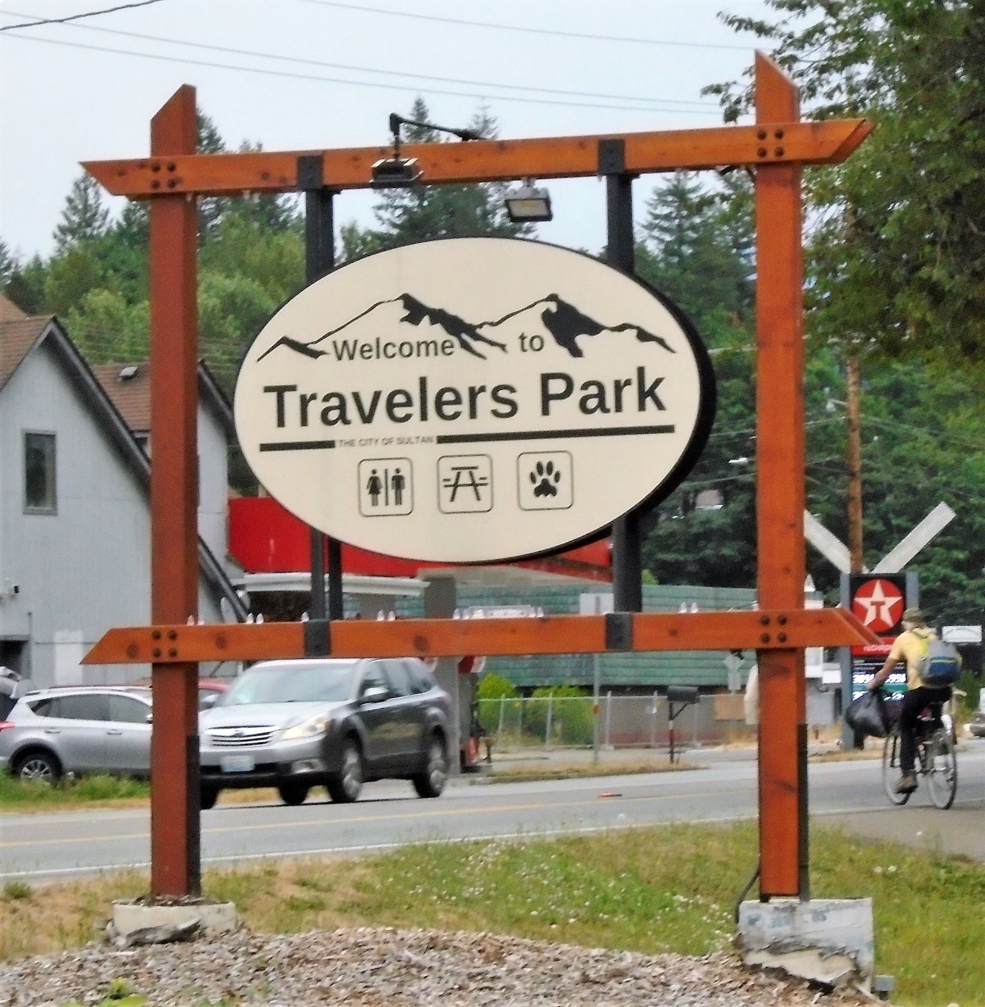 Travelers Park Sign