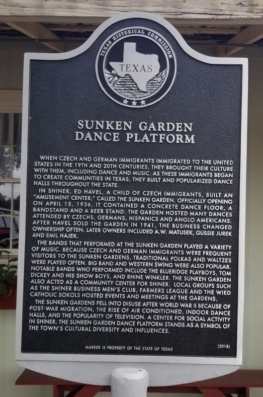Sunken Garden Dance Platform Marker image. Click for full size.