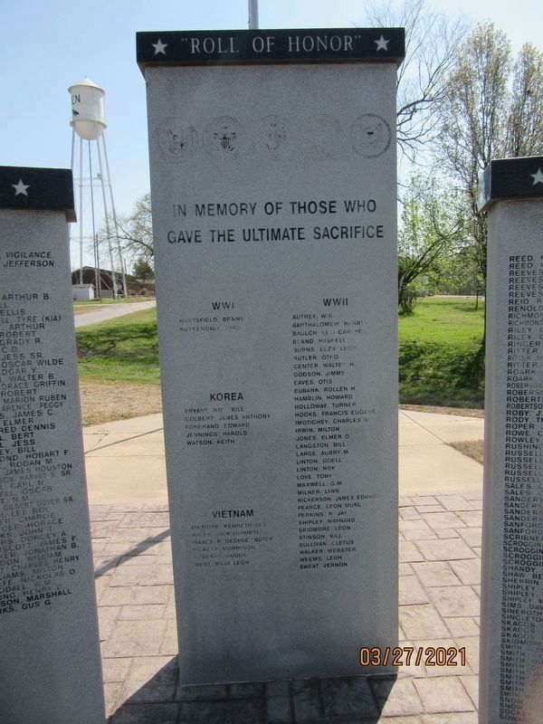 Allen War Veterans Memorial Roll of Honor image. Click for full size.