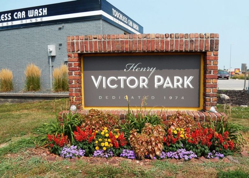 Henry Victor Memorial Park Sign image. Click for full size.