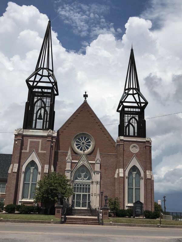 Madison Street United Methodist Church image. Click for full size.