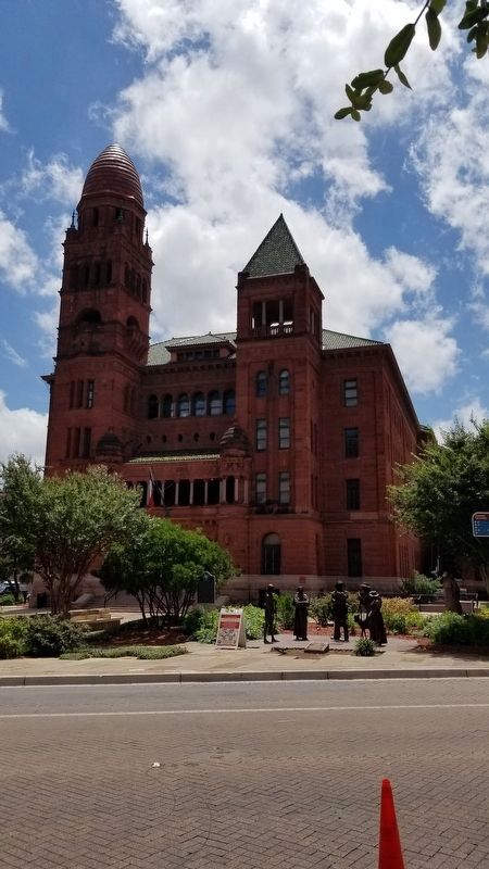 The view of the Bexar County Courthouse and "The Founders" Statues from across the street image. Click for full size.