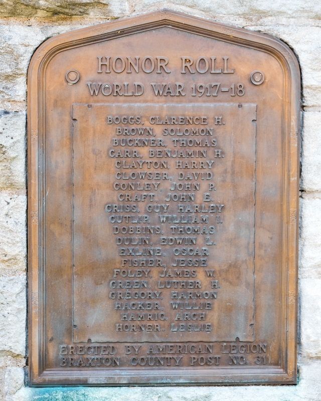 World War 1917�18 Memorial, left tablet image. Click for full size.