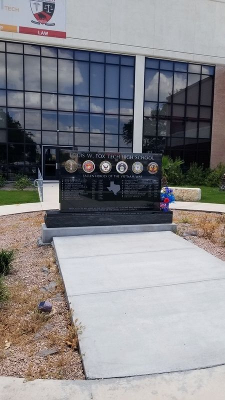 The Fallen Heroes of the Vietnam War Marker in front of Fox Tech High School image. Click for full size.