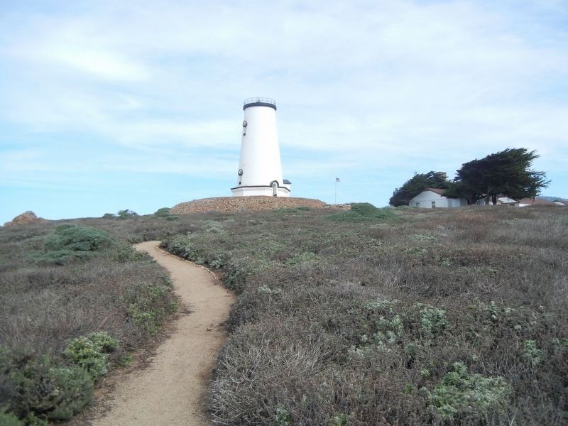 Piedras Blancas Light Station image. Click for full size.