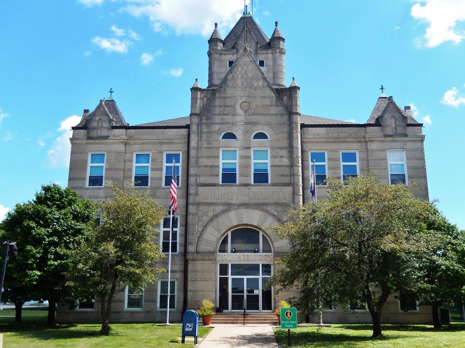 Grundy County Courthouse (<i>northeast/front elevation</i>) image. Click for full size.