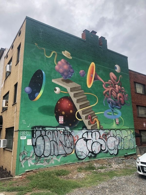 District Walls mural image. Click for full size.