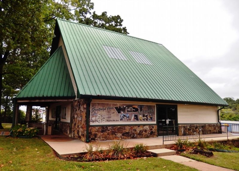 Ozark Heritage Welcome Center image. Click for full size.