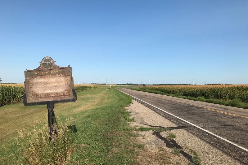 Brookings County Marker, from the west image. Click for full size.