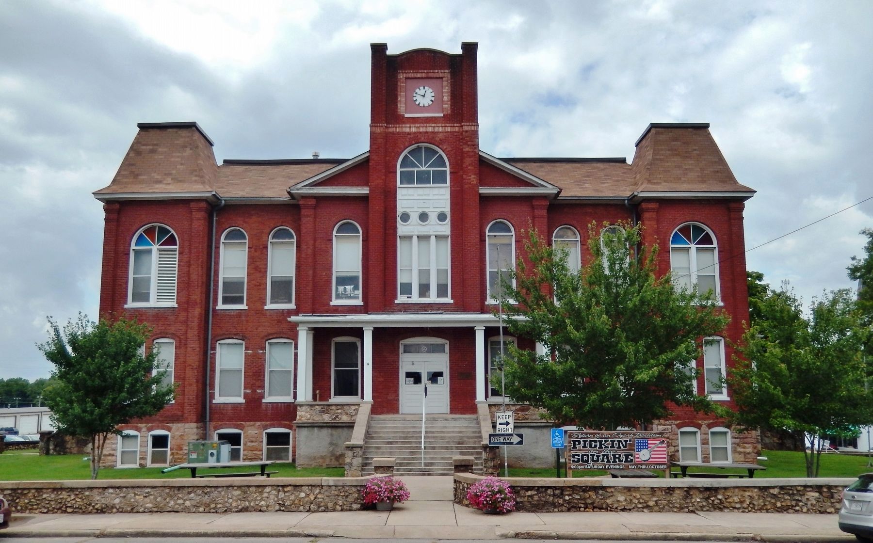 Ripley County Courthouse (<i>front/east elevation</i>) image. Click for full size.