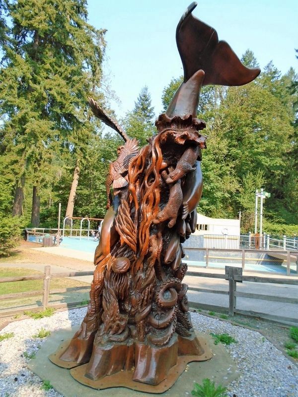 Crescent Creek Park Totem image. Click for more information.