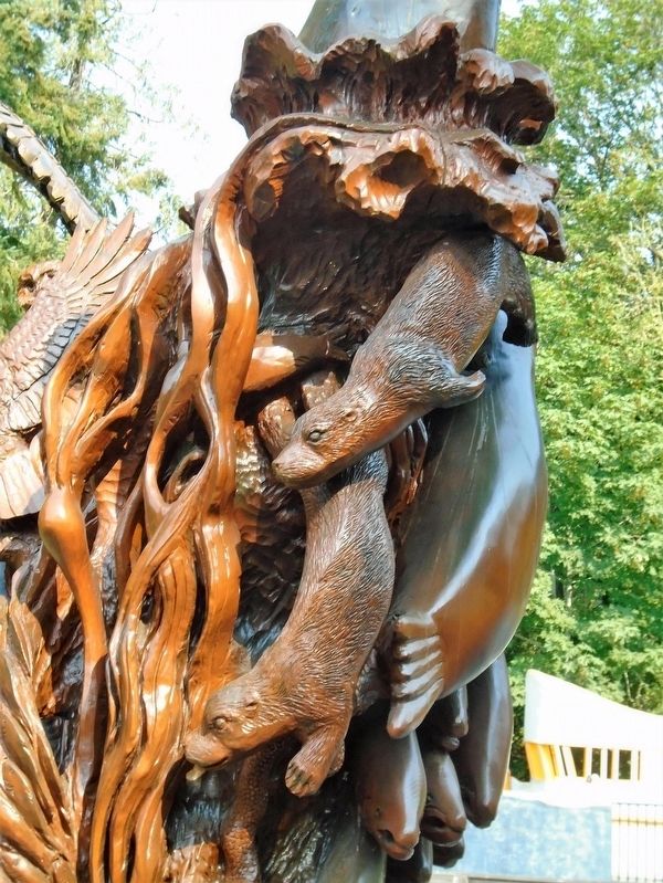 Crescent Creek Park Totem Detail image. Click for full size.