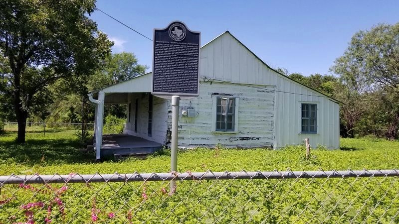 Side view of the Krause House / Mann's Crossing Post Office and Marker. Click for full size. Side view of the Krause House / Mann's Crossing Post Office and Marker image. Click for full size.