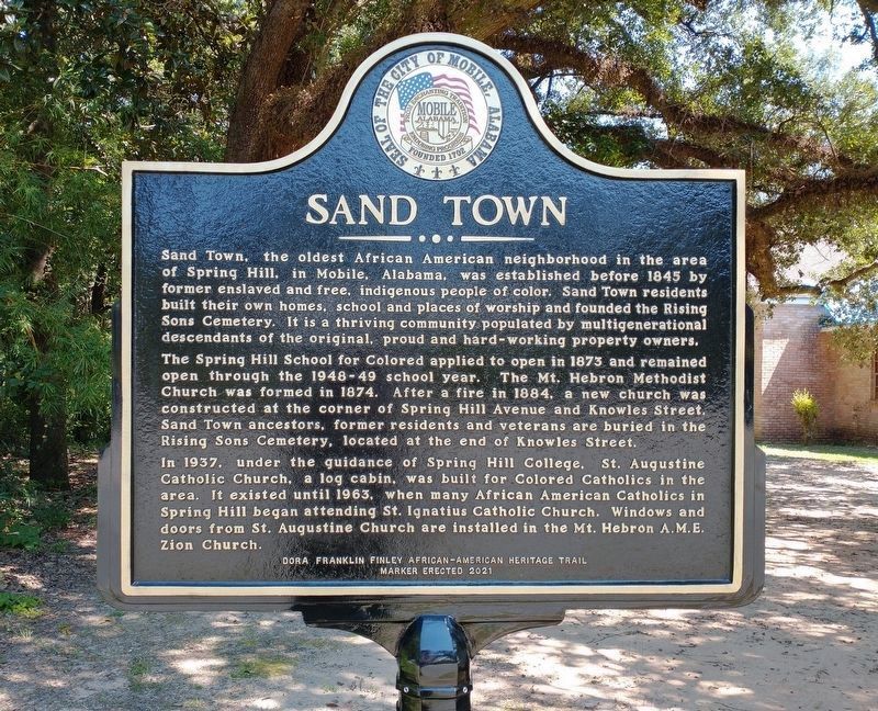 Sand Town Marker side facing Springhill Avenue image. Click for full size.