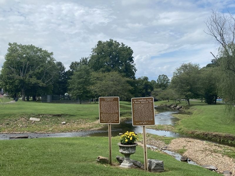 The Cumberland Trace Marker image. Click for full size.