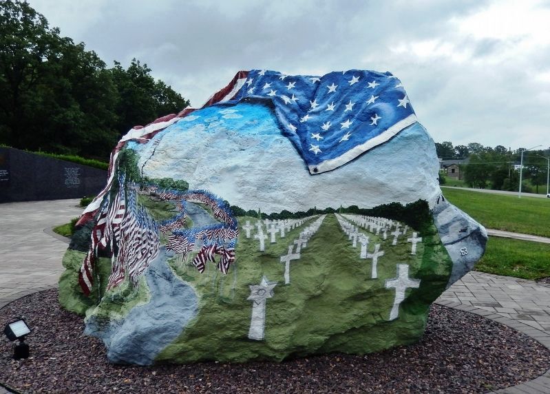 Cape Girardeau Freedom Rock<br>(<i>northeast side</i>) image. Click for full size.