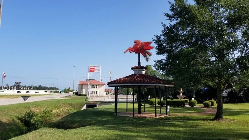 The view of the Pegasus and Marker by the highway image. Click for full size.