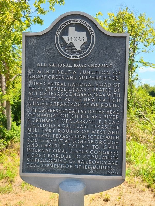 Old National Road Crossing Marker image. Click for full size.