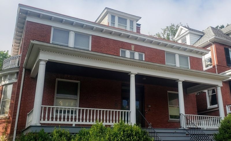 600 Washington Street image. Click for full size.