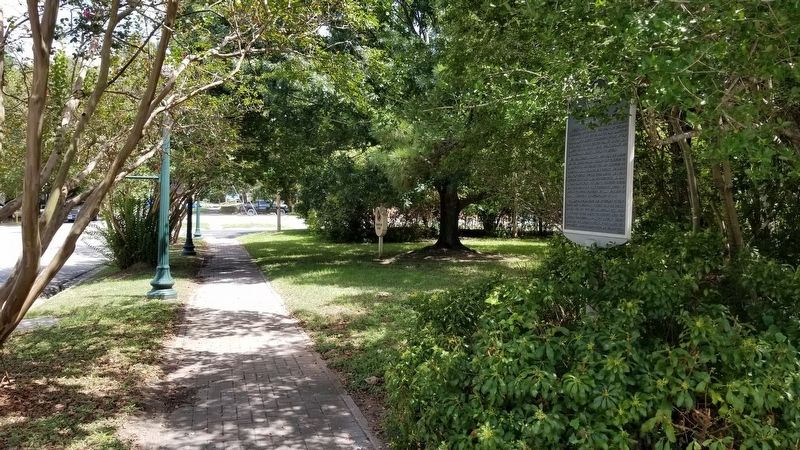 The view of the Huntsville Springs Marker from the street image. Click for full size.