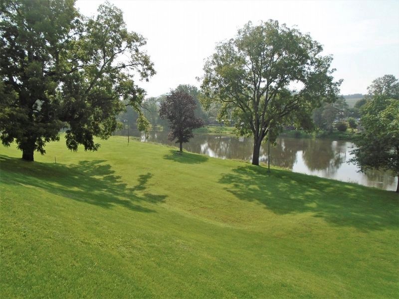 New Berlin Commons image. Click for full size.