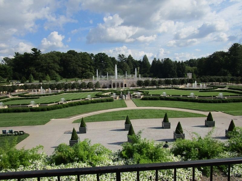 Main Fountain Display. Click for full size. Main Fountain Display image. Click for full size.