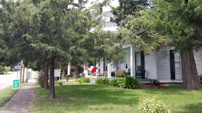 The view of the Gibbs-Powell House from the sidewalk. Click for full size. The view of the Gibbs-Powell House from the sidewalk image. Click for full size.