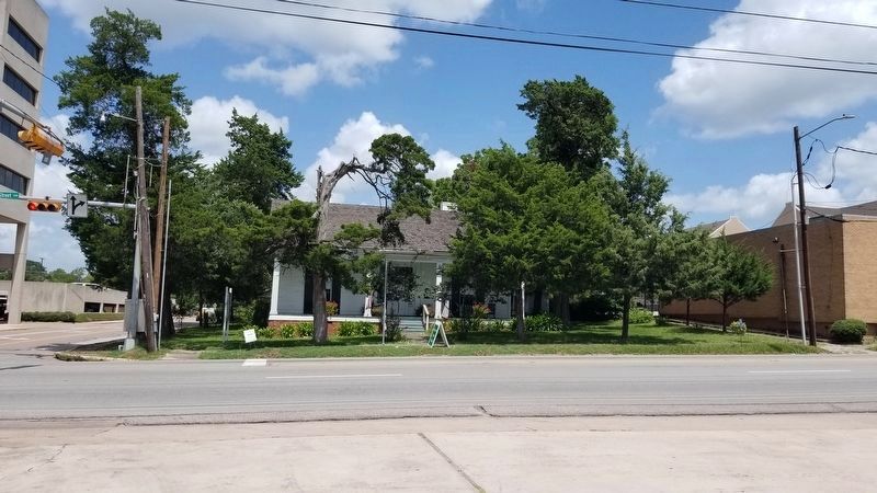 The view of the Gibbs-Powell House from across the street image. Click for full size.