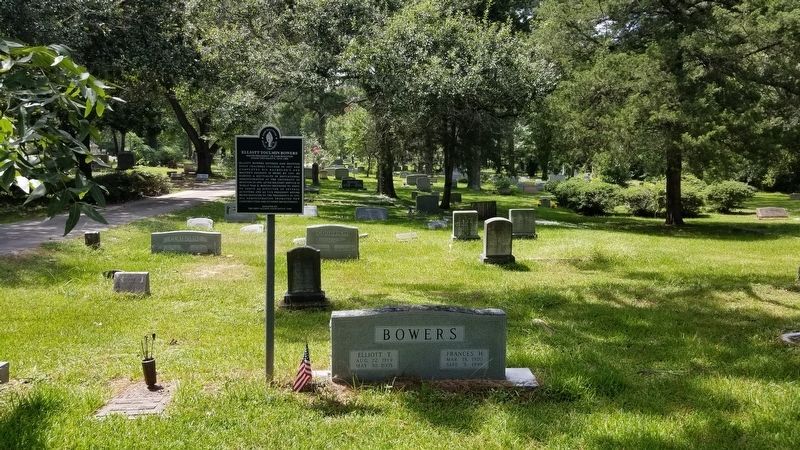 The view of the Elliott Toulmin Bowers Marker in the cemetery image. Click for full size.