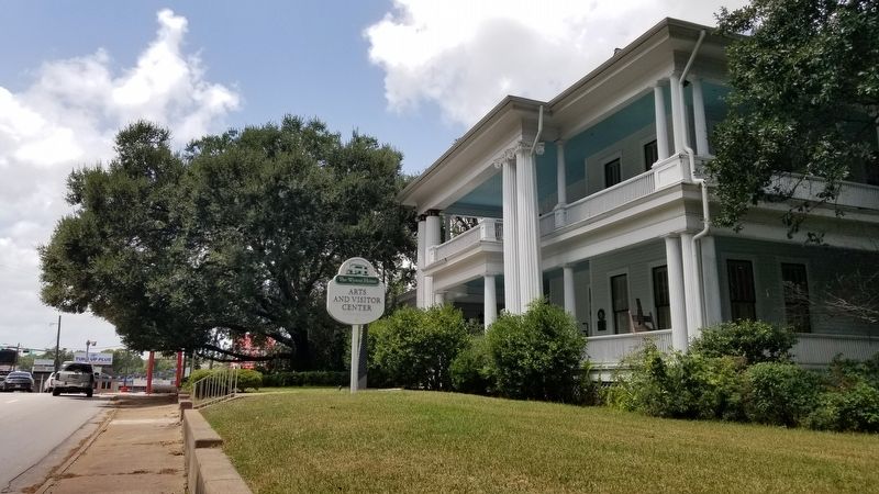 The view of the Wynne House from the street image. Click for full size.