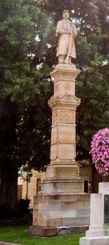 Union Memorial, Vanceburg Kentucky. Click for full size. Union Memorial, Vanceburg Kentucky image. Click for full size.