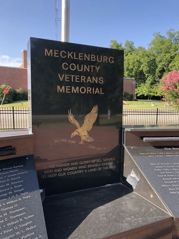 Mecklenburg County Veterans Memorial image. Click for full size.